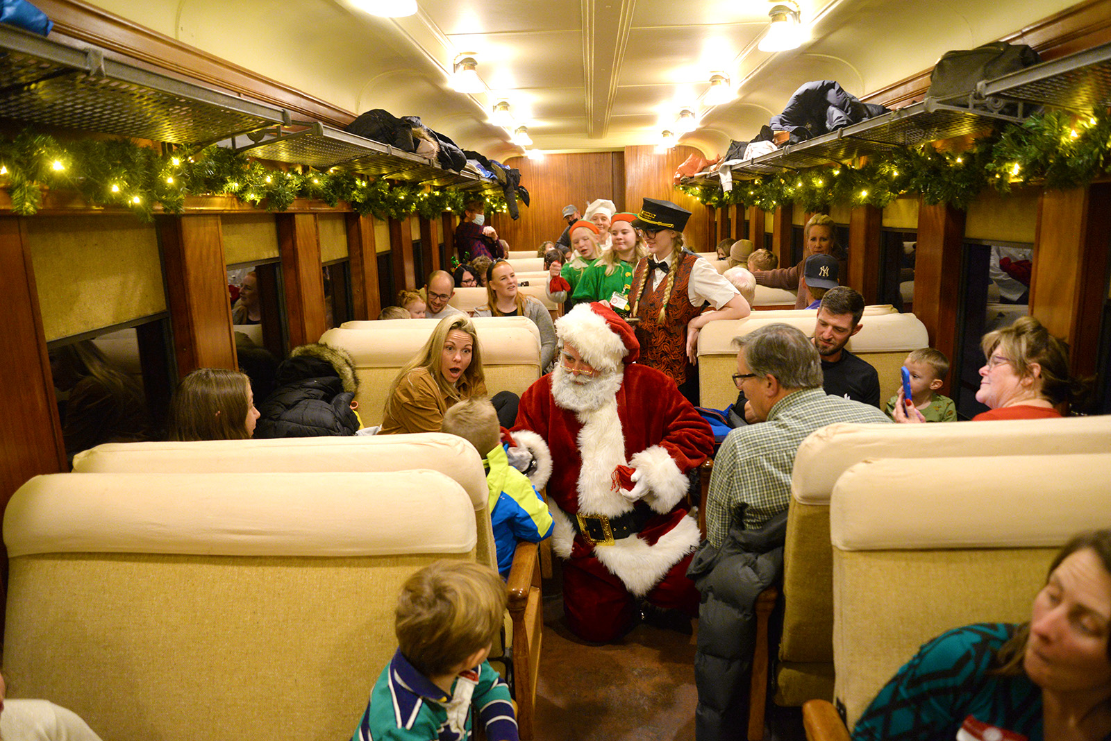 801 Beautiful Vintage Coach